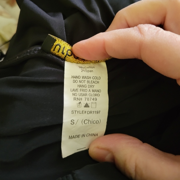 Little black dress, Junior's dainty for any occasion, Excellent Condition - Picture 5 of 15